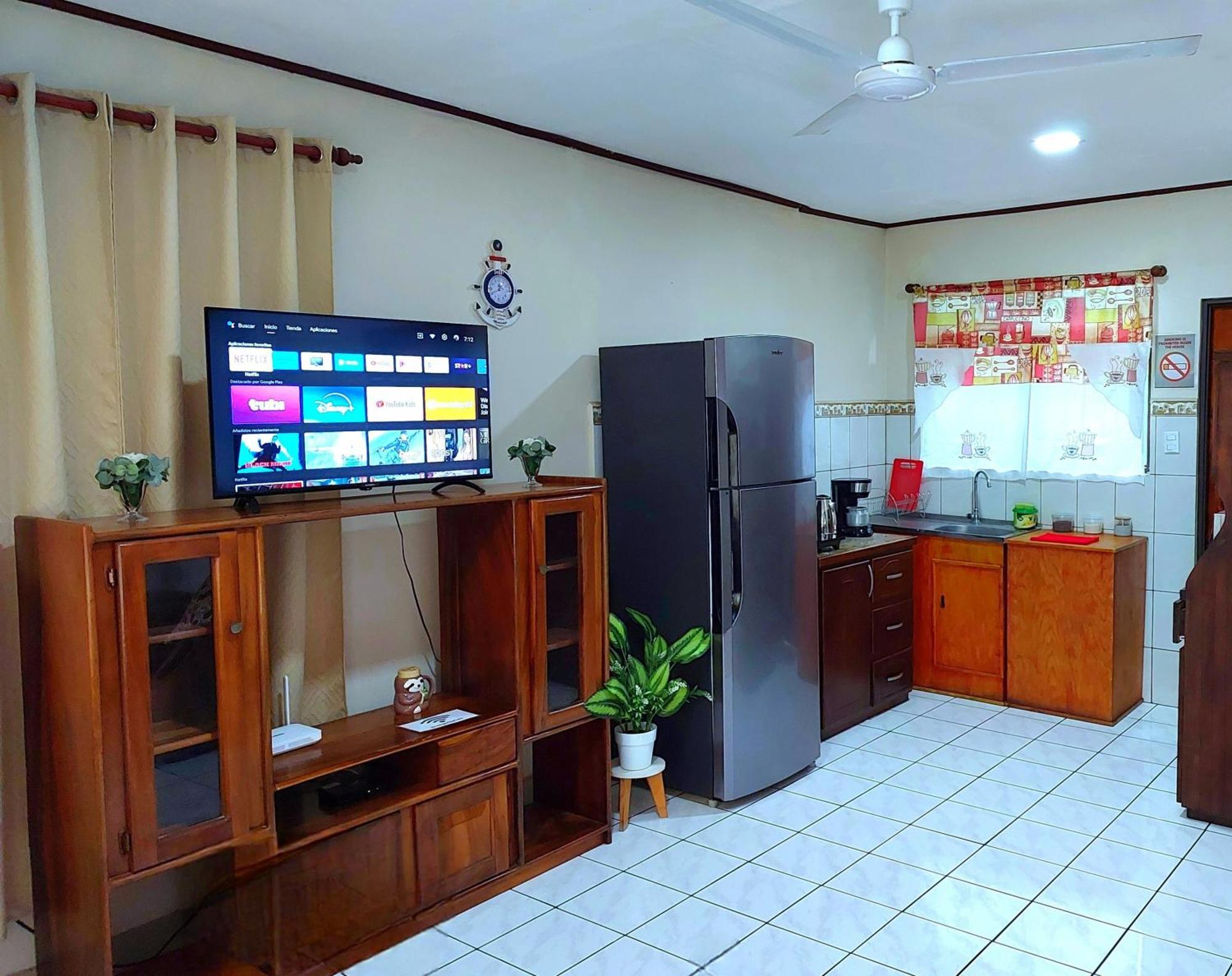 Casa Equipada En El Centro De Puntarenas Villa Esterno foto